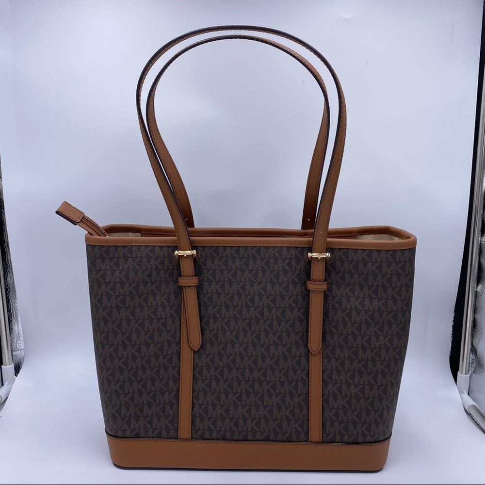 Michael MK JET SET Travel Lg. Signature Tote - Picture 4 of 12
